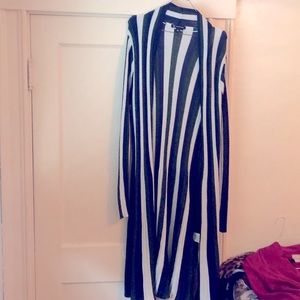 INC sz XL cardigan topper bl &silver very slimming